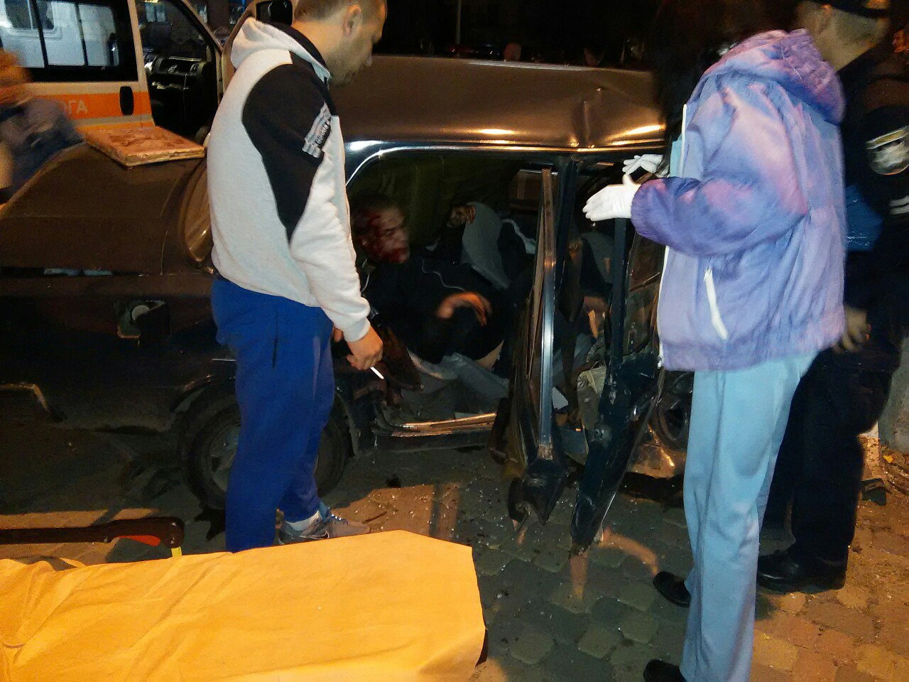 Пьяные угонщики не славянской внешности попали в ДТП.