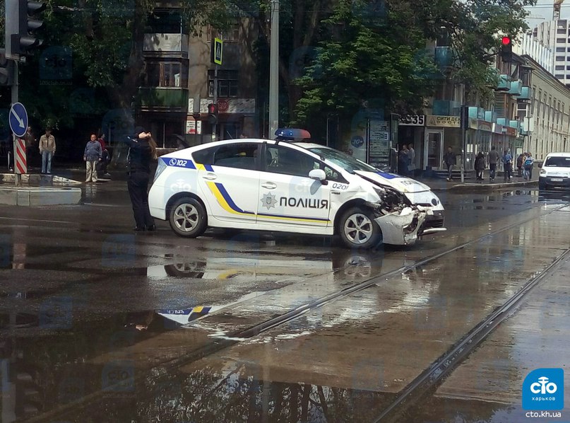 Полиция разбила очередной Приус